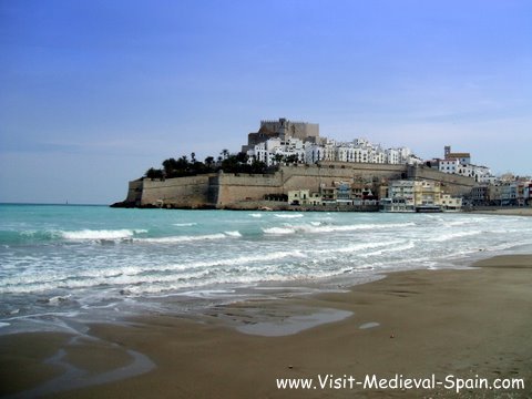 Photo of Pe�iscola Spain, medieval old town castle and beach